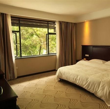 Yangshuo Hua Xiang Man Ting West Street Hotel Kamer foto